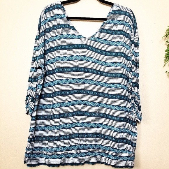 Lucky Brand Tops - Lucky brand v-neck tee